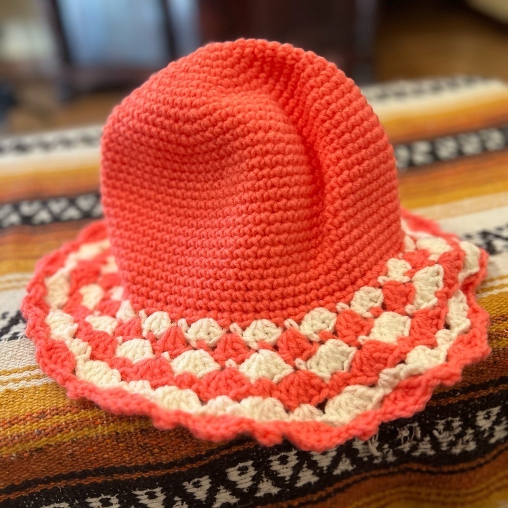 Crochet sun hat in GUC